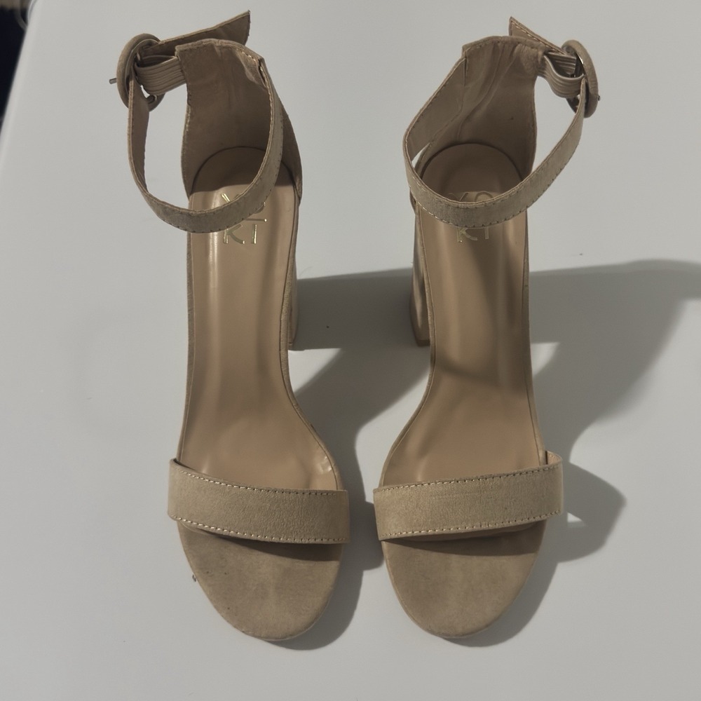Size 9 - Yoki YOKI Women's Fashion Pump Nude